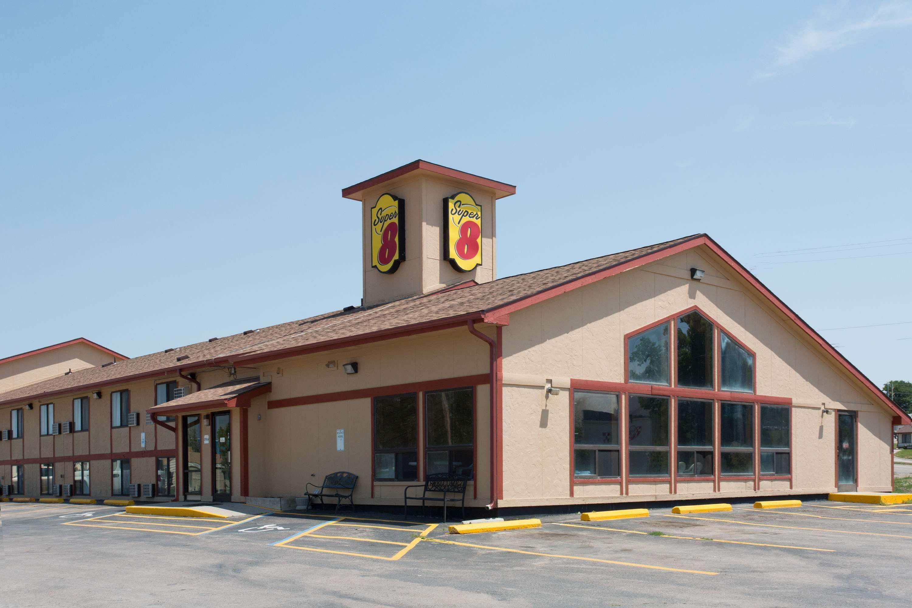 Super 8 By Wyndham Chadron Ne Exterior foto
