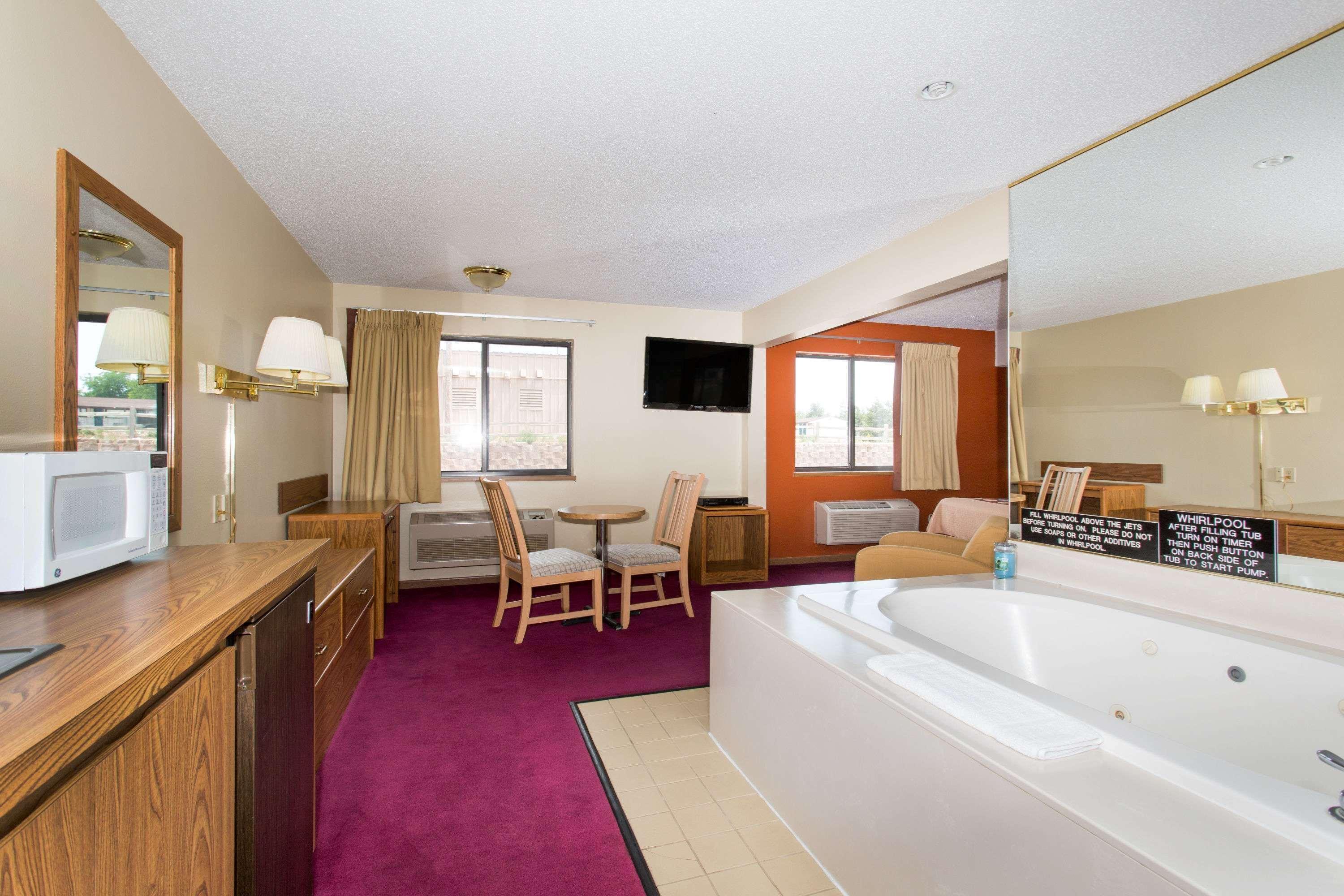 Super 8 By Wyndham Chadron Ne Exterior foto