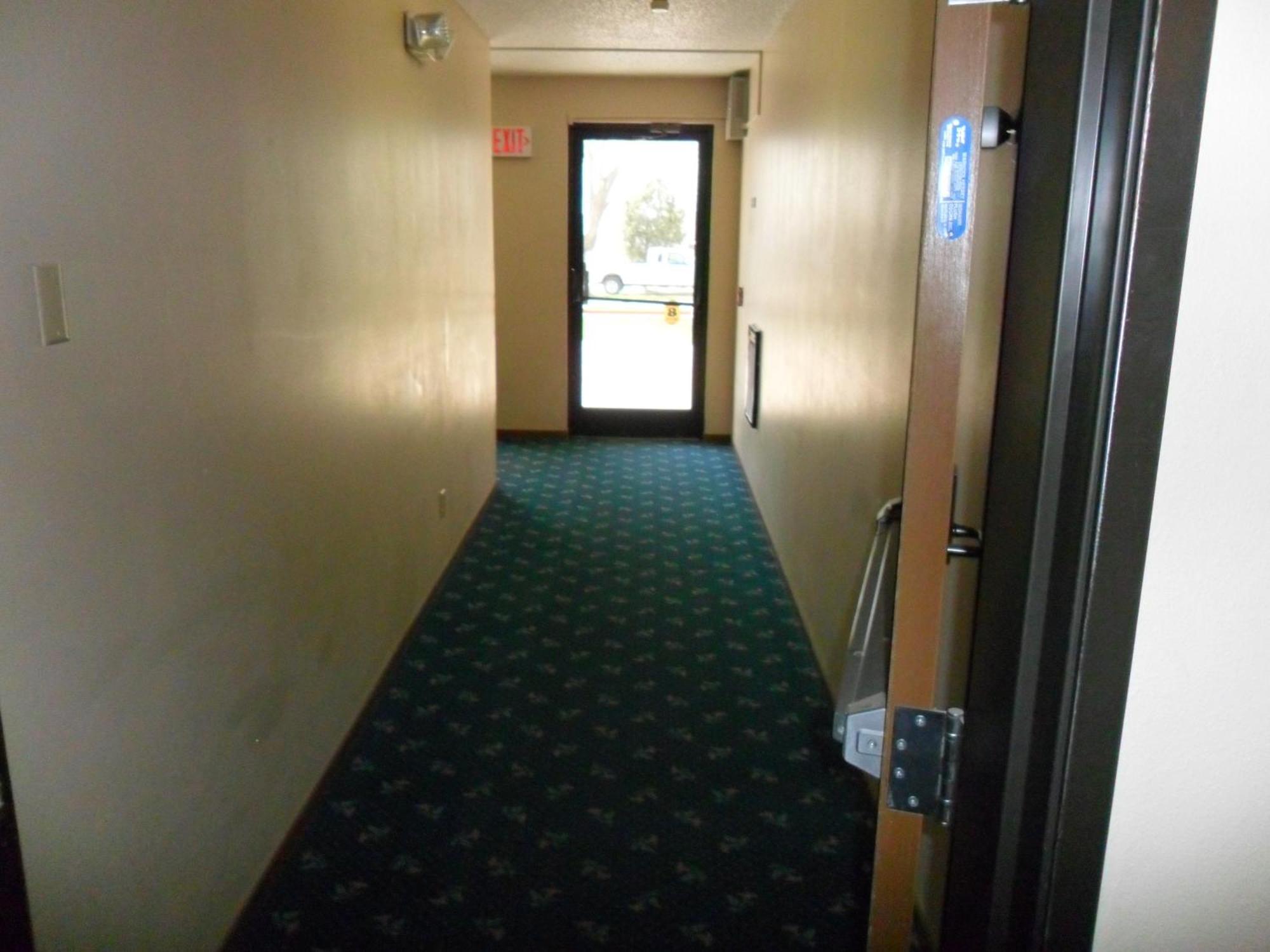 Super 8 By Wyndham Chadron Ne Exterior foto